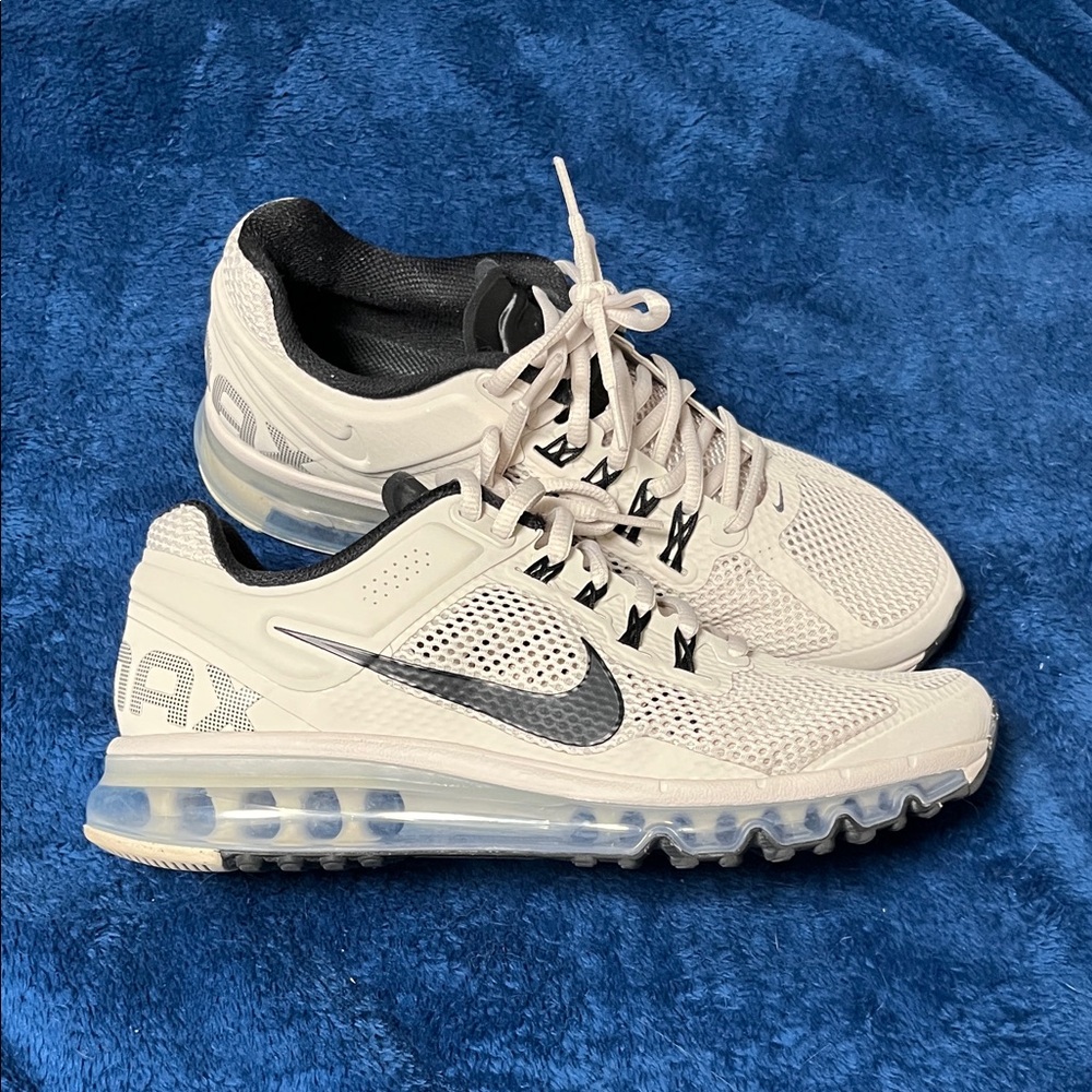 Nike Air Max Light Tan and Black Sneakers Mens size 8 New without box